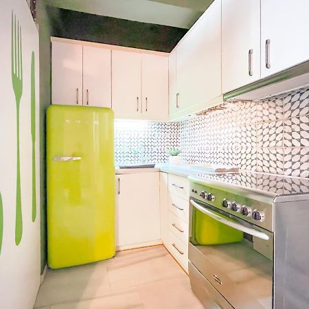 Loft 1 Bedroom Apartment In The Heart Of アテネ エクステリア 写真
