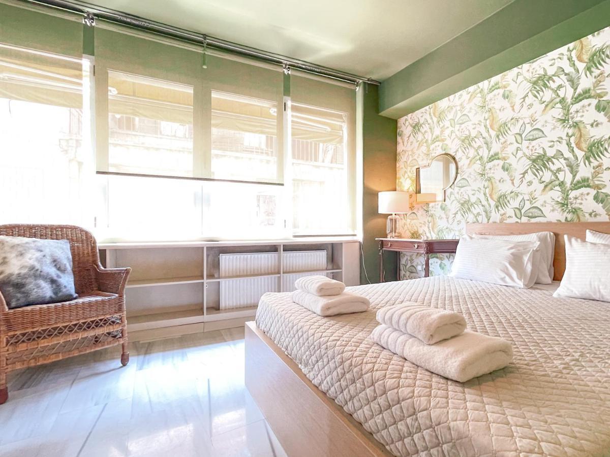 Loft 1 Bedroom Apartment In The Heart Of アテネ エクステリア 写真